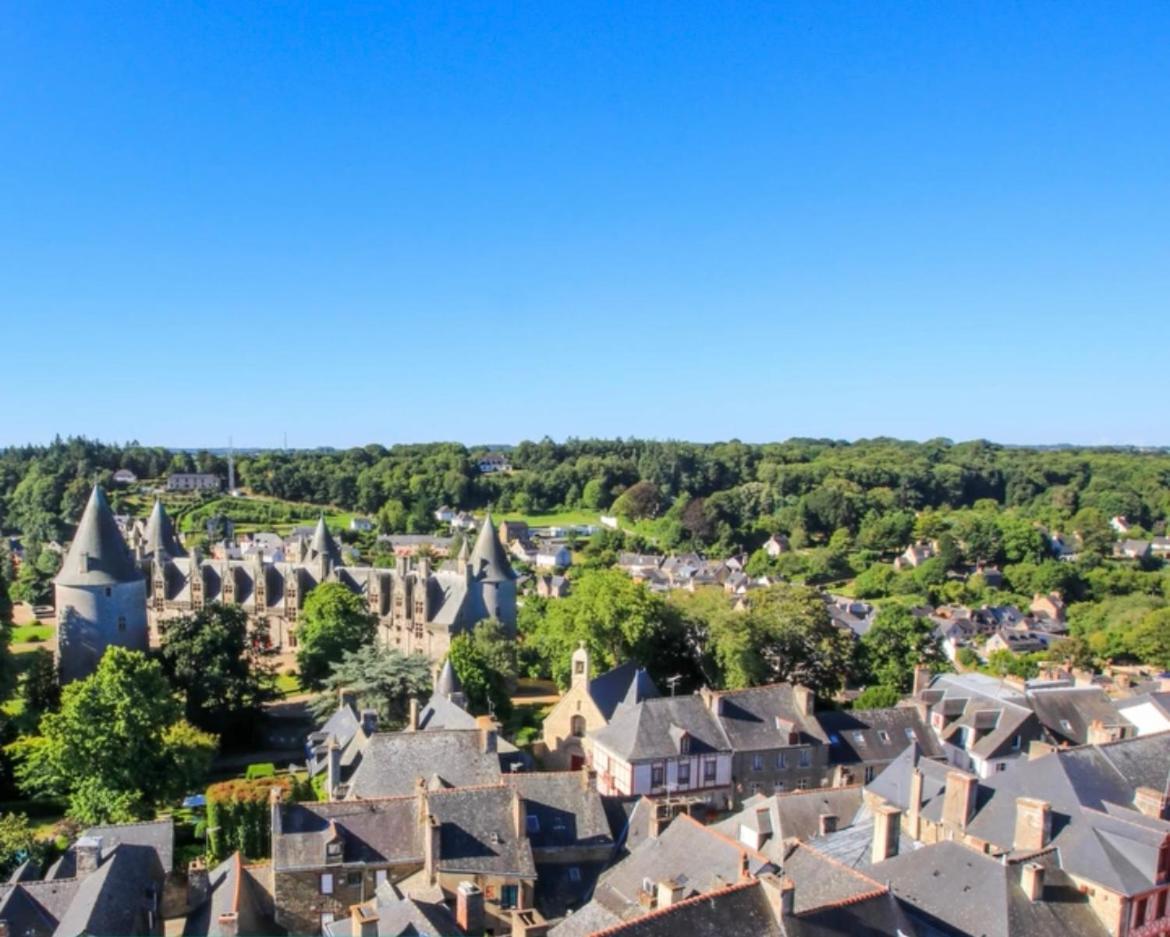 Home Vert La Suite Forges de Lanouee Eksteriør bilde